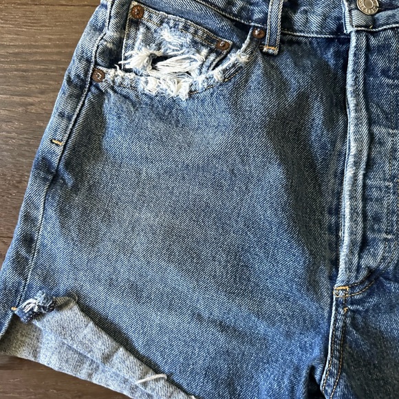 Agolde Dee Shorts - Picture 4 of 8